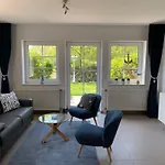Mit Terrasse By Interhome Apartamento *