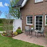 Mit Terrasse By Interhome Apartamento